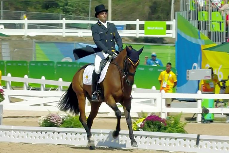 William Fox-Pitt líder provisional de Completo tras la primera parte de la prueba de Doma